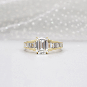 Anillo de Diamantes en Oro Blanco con Corte Esmeralda de 3.70ct, Joyería de Compromiso y Boda con Diamantes Cultivados en Laboratorio, Chapado en Oro de 14k, Vermeil Eternity - Product Image 1