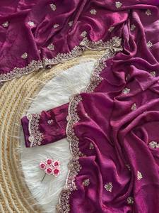 Sari en Georgette Douce de Luxe avec Broderie et Bordure Découpée, Tenue de Mariage Indienne, Vente en Gros avec Blouse - Product Image 2