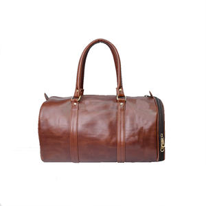 Sac de sport et de fitness en cuir véritable imperméable 20-35L grande capacité léger et durable pour voyage OEM - Product Image 1