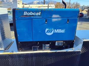 Camion tracteur poids lourd 6x4 diesel, tête de semi-remorque 10 roues, pour le transport logistique de charges lourdes - Product Image 5