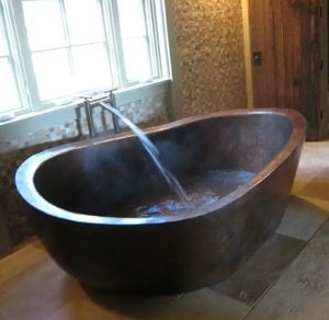 Bañera Ovalada Independiente de Cobre con Acabado Martillado Antiguo, sin Tapa, para Bañarse - Product Image 1