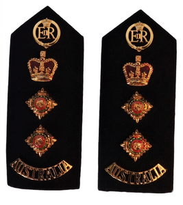 Épaulettes de luxe brodées à la main de haute qualité avec insigne métallique pour uniforme australien - Personnalisables et lavables - Product Image 2