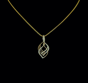 จี้เพชรทรงศิลปะที่มีดีไซน์รูปทรงร่วมสมัย ผสมผสานความคิดสร้างสรรค์กับความเปล่งประกายเพื่อให้มีลักษณะที่เป็นเอกลักษณ์อย่างแท้จริง - Product Image 1