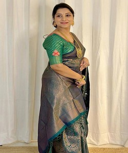 SAREE DE SEDA LICHI CON TRABAJO DE JACQUARD MÁS VENDIDO, BLUSA SIN COSTURA, PARA BODAS, PRECIO AL POR MAYOR, PRENDAS ÉTNICAS 84793 VERDE - Product Image 2