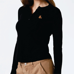เสื้อยืดแขนยาวสีดำสำหรับผู้หญิง คอกลม ทรงปกติ ผ้าถัก สีพื้น โลโก้ 100% ผ้าฝ้ายออร์แกนิค ย้อมสีธรรมดา สำหรับฤดูร้อน - Product Image 2
