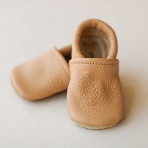 Zapatos para Bebé Hechos en Pakistán, Calzado Transpirable y Suave para Caminar, Diseño Cómodo e Informal para Uso Diario de Bebés y Niños Pequeños - Product Image 1