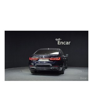 BMW Série 7 740i M Sport Modèle juin 2021 avec 134 133 km Boîte de vitesses automatique Norme d'émission Euro V Volant à gauche - Product Image 4