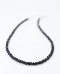 Collier Rondelle à facettes en spinelle noire 3.5mm Perles de spinelle noires Collier en forme de rondelle de 3.5 millimètres - Product Image 6