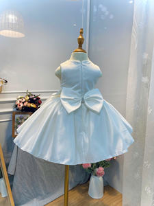 Robe de soirée en satin doux pour filles, design col halter orné de perles, robe de fête pour enfants - Product Image 5