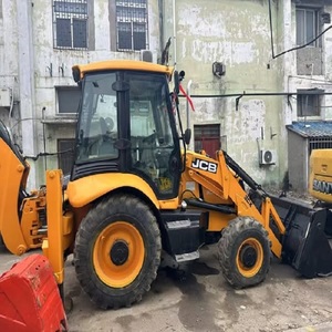 Retroexcavadora usada JCB 3CX con motor potente, bomba, minicargadora, capacidad de carga nominal de 8 toneladas para excavación, carga y trabajos agrícolas. - Product Image 6
