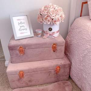 Cofre metálico premium, organizador de maleta rosa, baúl de almacenamiento para regalos, caja de almacenamiento con cierre dorado, maleta rosa retro, estuche de tocador. - Product Image 4