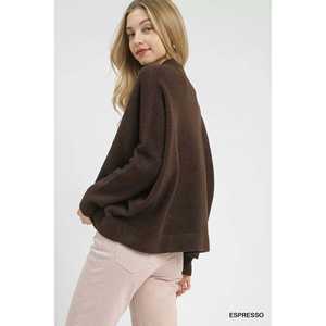 เสื้อสเวตเตอร์คอวีของผู้หญิงพร้อมขอบกว้าง - Product Image 5