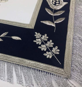 Tablier de Maître Maçon Personnalisé en Gros, Élégant, avec Broderie Argentée à Motif Carré sur Tissu Bleu Royal, Tablier de Loge Blanche - Product Image 3