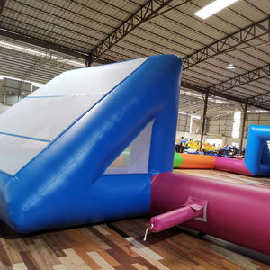 Cancha de Fútbol Inflable en Oferta, Material de PVC, Capacidad de 1000 kg, para Entretenimiento Comercial al Aire Libre (16 Personas) - Product Image 1