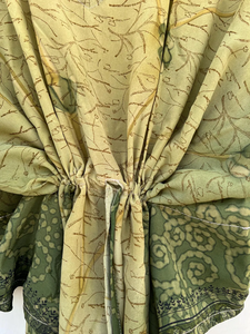 Kaftan verde hecho a mano para ella gasa de seda crepé impresa India para salidas Casuales - Product Image 3