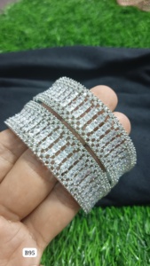 Pulseras de Estilo Clásico con Diamantes Americanos, Imitación de Perlas y Diamantes, Estilo Étnico, Pulseras de Latón Plateado para Mujeres y Niñas, Bodas - Product Image 4