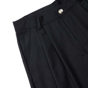 Wholesale OEM Custom Men's Tailored Dress <b>Shorts</b> <b>Black</b> Pleated Suit <b>Shorts</b> <b>Smart</b> Casual Summer <b>Shorts</b> - Product Image 3
