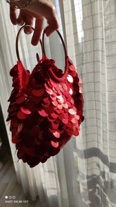 กระเป๋าถือทำมือจากอินเดีย ยี่ห้อ MS Handicraft รับรองคุณภาพ ประดับลูกปัดแก้วหลากสี ดีไซน์สั่งทำได้ พร้อมหูหิ้วแบบถือได้ เหมาะสำหรับใช้ในชีวิตประจำวัน - Product Image 5