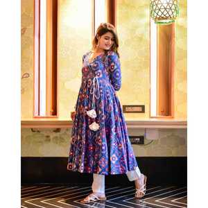 Conjunto de Kurta y Pantalón de Rayón AC-7009 - Product Image 1