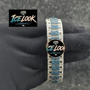 ICELOOK นาฬิกาฮิปฮอปสุดหรูสแตนเลสสตีลทรงสี่เหลี่ยมผืนผ้าหน้าปัดคริสตัลสีน้ำเงินเพชรอนาล็อกควอตซ์ยูนิเซ็กส์ 40 มม. - Product Image 2