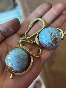 Porte-clés globe terrestre, carte du monde, laiton, style nautique, vintage, pour sac à dos, cadeau géographique, pour événements, personnalisable - Product Image 3