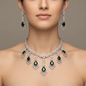 Ensemble collier et boucles d'oreilles pour femme en argent plaqué, zircon vert émeraude, strass, design floral classique, cadeau, bijoux de mariage - Product Image 2