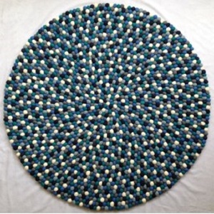 felt balls rug - Product Image 6
