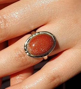 Anillo de Piedra Solar Dorada, Plata de Ley 925, Joyería Hecha a Mano, Anillo Boho, Regalo para Mujer - Product Image 1