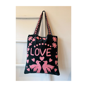 Bolso Tote de Terciopelo Moderno con Bordado de Amor y Paz, Tela Suave y Resistente, Diseño Elegante, Regalo para Mujeres y Adolescentes - Product Image 5