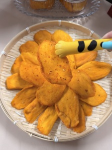 Mangues séchées vietnamiennes, tranches de 4 à 8 mm, 250 g/500 g/personnalisées, collation de fruits tropicaux naturels sucrés et acidulés pour les distributeurs de détail - Product Image 4