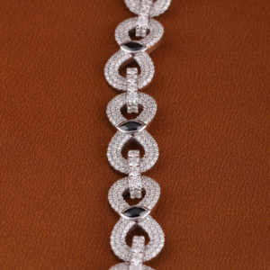 Bracelet de luxe en argent S925 avec moissanite, maillons ronds micro-pavés, plaqué rhodium, design géométrique pour femme, usage quotidien - Product Image 5