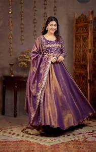 Ropa Étnica India y Pakistaní al por Mayor, Conjunto de Kurti Moderno de Diseñador, Lehenga Nupcial, Vestido Anarkali, Seda Cosmos Pesada, Ramdev Trading - Product Image 2