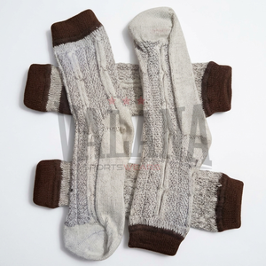 Chaussettes traditionnelles pour hommes Loferl avec motif en tricot torsadé, chauffe-jambes avec section chaussette, tricot circulaire traditionnel pour l'Oktoberfest - Product Image 5