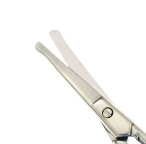 กรรไกรตัดคิ้วสแตนเลสสำหรับแต่งหน้า ตัดขนตา ทำเล็บ ดูแลเล็บมือ พร้อมใบมีดคม - Product Image 3