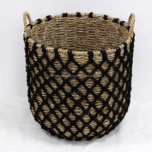 ตะกร้าหวายสานสวยงามจากธรรมชาติ ผลิตจากผักตบชวา ใช้จัดเก็บของในบ้าน ขายส่ง น้ำหนักเบา ทนทาน ผลิตในเวียดนาม - Product Image 3