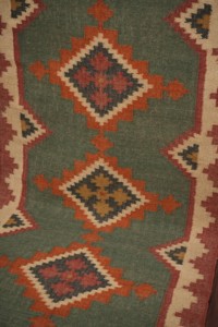 Tapis de couloir Kilim indien en laine et jute, tissé à la main, motif géométrique tribal en losanges, tissage plat, pour la décoration de la maison et des hôtels - Product Image 5