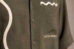 <b>Men's</b> Loose Fit <b>Short</b> <b>Sleeve</b> Turn-down Collar Button Herringbone Fabric 100% Polyester Casual <b>Black</b> Digital Printed Leaf <b>Shirt</b> - Product Image 6