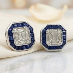 Pendientes de Oro Blanco de 18K con Zafiro Azul Natural y Diamantes Baguette Cuadrados con Halo, Estilo Art Deco Vintage para Banquetes de Negocios de Alta Gama - Product Image 5