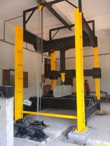 Estructura de Carga Estructural Más Vendida para Laboratorio de Ingeniería Civil, Resistencia de Materiales, Disponible para la Venta - Product Image 1