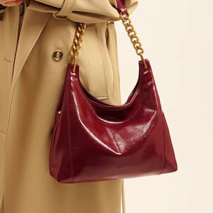 Bolsos de mano para mujer al por mayor a precios bajos, bolso bandolera con cadena, bolso pequeño con solapa de PU, bolso de mano de lujo para fiesta de bodas. - Product Image 4