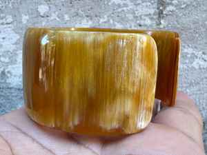 Brazalete Hecho a Mano con Cuerno de Búfalo Pulido, Estilo Animal, Ecológico, Regalo para Ella - Product Image 2