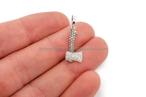 จี้รูปขวานไวกิ้งทองคำแท้ 10K ประดับเพชรทรงเหลี่ยมเจียระไนแบบ Brilliant Cut จาก Trendy SHRAMAN DIAMOND สไตล์ฮิปฮอปสำหรับนักรบ - Product Image 3