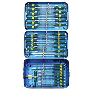 Ensemble d'implants orthopédiques pour la colonne vertébrale : Vis pédiculaires en titane, tiges, crochets, connecteurs, instruments chirurgicaux de fixation, kit de fixation de la colonne vertébrale - Product Image 1