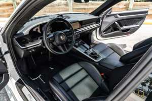 Neat 2024 pour 911 Turbo S SUV Hybride 250-300Ps Bi-Turbo Flat-6 AWD Freins à tambour avant/arrière Pneus R15 Sièges en cuir - Product Image 5