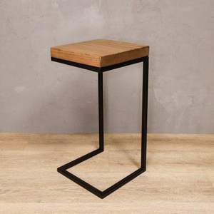 Table d'appoint en fer avec plateau en bois robuste, offrant une stabilité grâce à un plateau épais en fer et en bois - Product Image 3