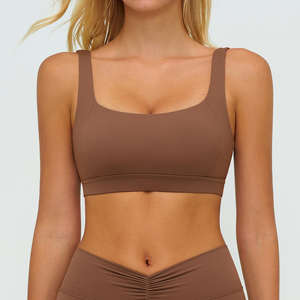 Soutien-gorge de sport moulé à maintien élevé, couleur personnalisée, avec logo frontal, pour femme, grandes tailles, idéal yoga, pour le Pakistan - Product Image 2