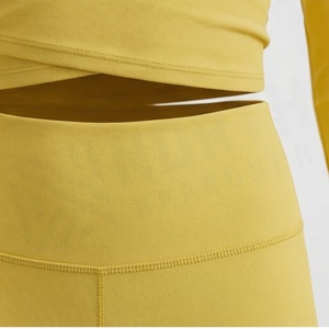 Ensemble de yoga sans couture jaune pour femmes, haut court à manches longues et col en V, leggings évasés taille haute, vêtements de sport - Product Image 5