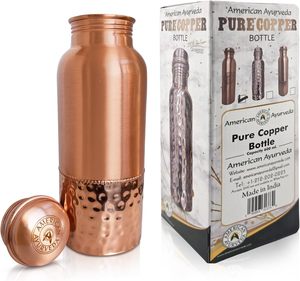 Botella de Agua Clásica para Exteriores de Cobre 100% Puro Ayurveda, 600ml 20 Oz, Sin Juntas, a Prueba de Fugas, Beneficios para la Salud, Semi Martillada - Product Image 1