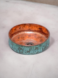 Évier de salle de bain en cuivre oxydé, patine verte, évier en cuivre fait main, évier vasque rustique de luxe pour la maison, l'hôtel et la salle de bain - Product Image 1
