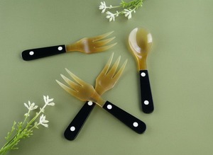 Ensemble de couverts en corne de buffle, cuillère et fourchette, vente en gros, haute qualité, faits à la main, corne naturelle polie, Uttar Pradesh, pour mariage, artisanat - Product Image 2